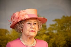 Módní pravidla britské královské rodiny. Překvapí vás, co si královna nesmí dovolit