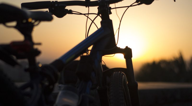 Patříte k vášnivým cyklistům? A máte na kole všechny potřebné reflexní prvky?