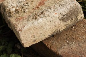 Azbest jako nebezpečný materiál nacházející se ve zdech našeho domu